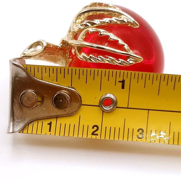 Vintage Sarah Coventry Brooch Gold-tone Cabochon Lucite Leaf Red Apple Design - Picture 10 of 10